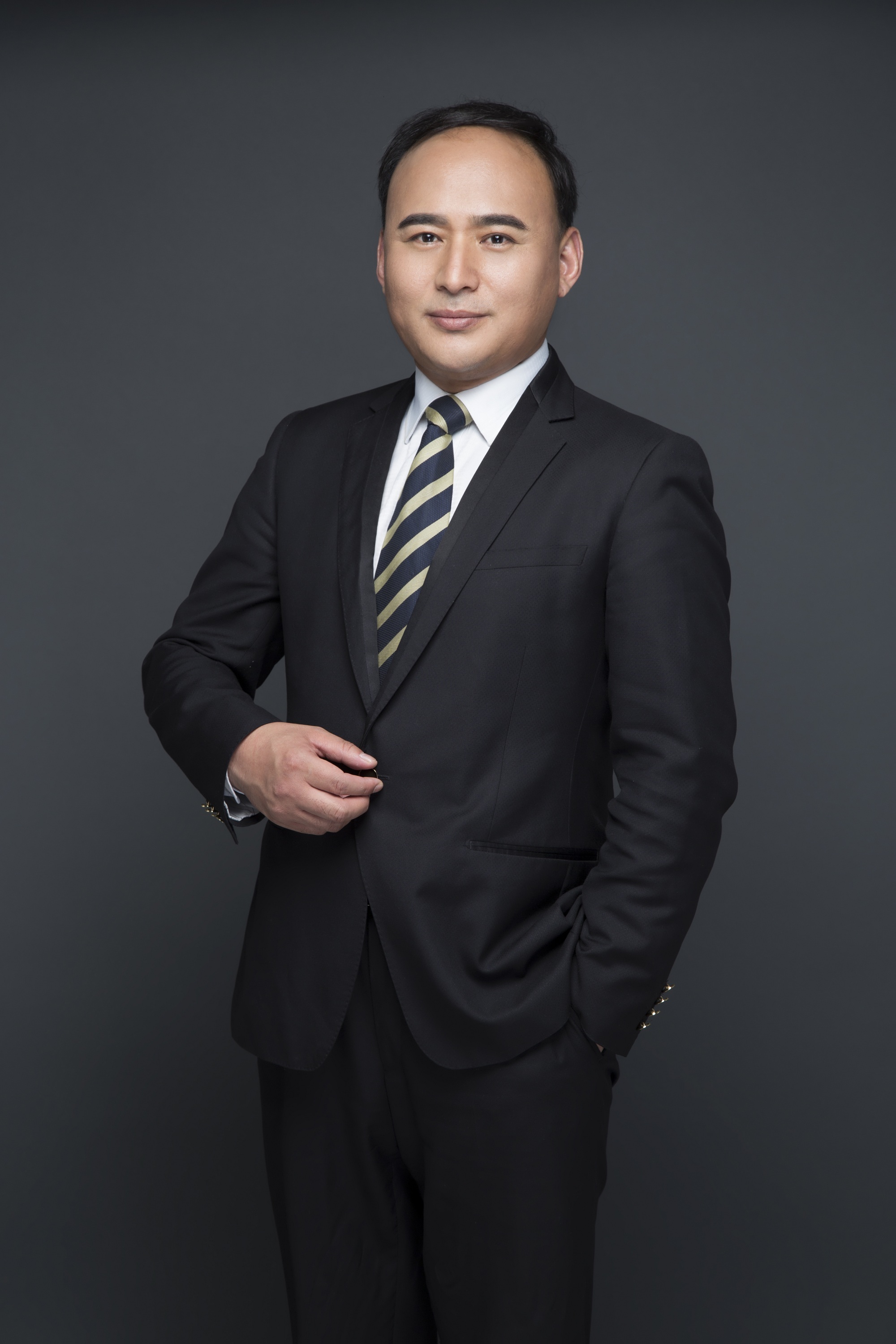 许宗颖 跟组制片负责人